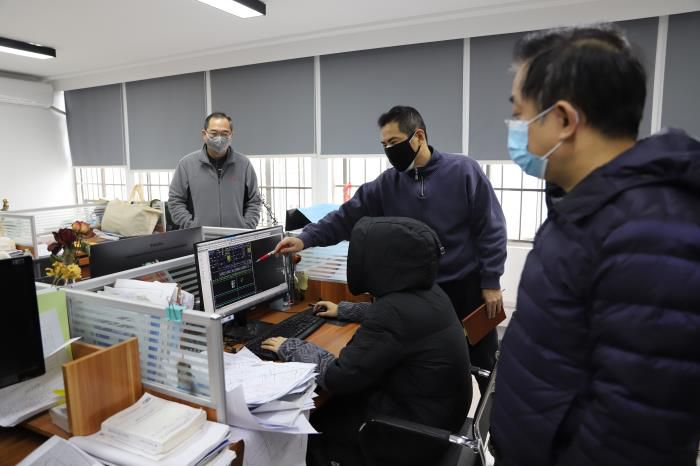 3.1钻研会商设计规划。林成斌 摄700.JPG