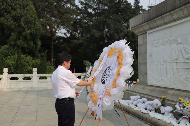 整顿挽联。杨钰 摄（建图）.jpg