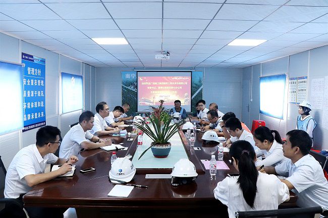 党课会议现场。 周煜川摄（建图）.jpg