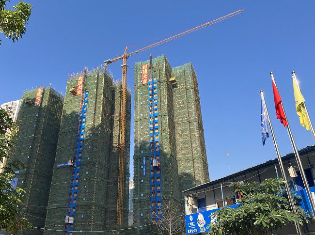 封顶主体现场。王家斌 摄（建图）.jpg
