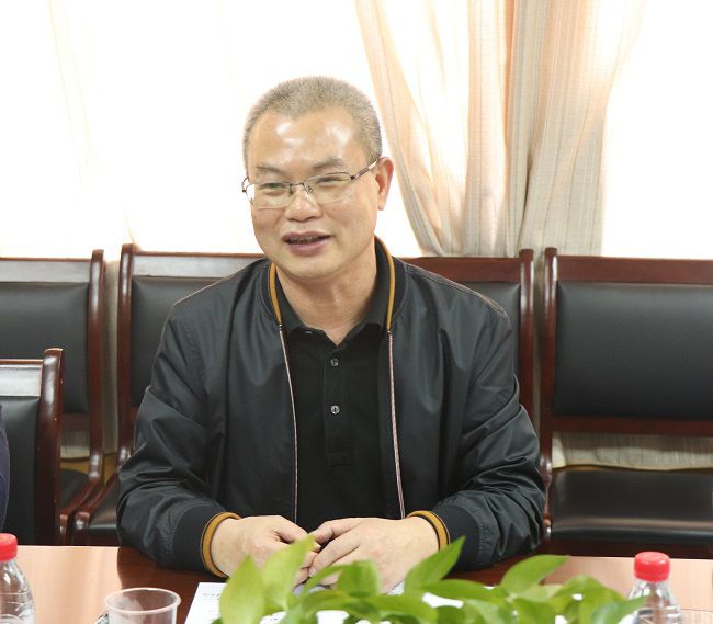 邓少新在会上作总结讲话。（建图） 周煜川 摄.jpg
