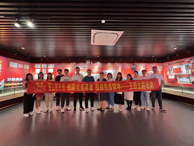 合影留想；畦￡ 摄（建图）.jpg