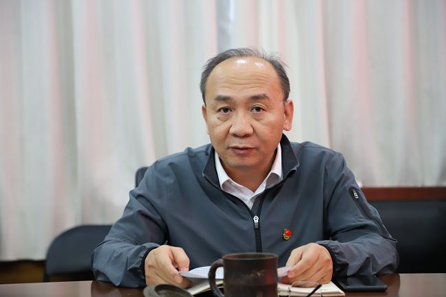 陆烜讲话。侯健杰摄（建图）.jpg