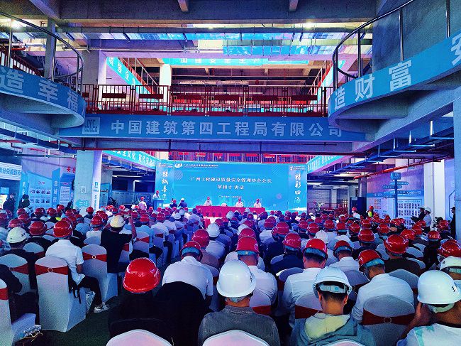 互换会现场。李文龙 摄（建图）.jpg