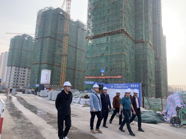 查抄现场。罗庆博 摄（建图）.jpg
